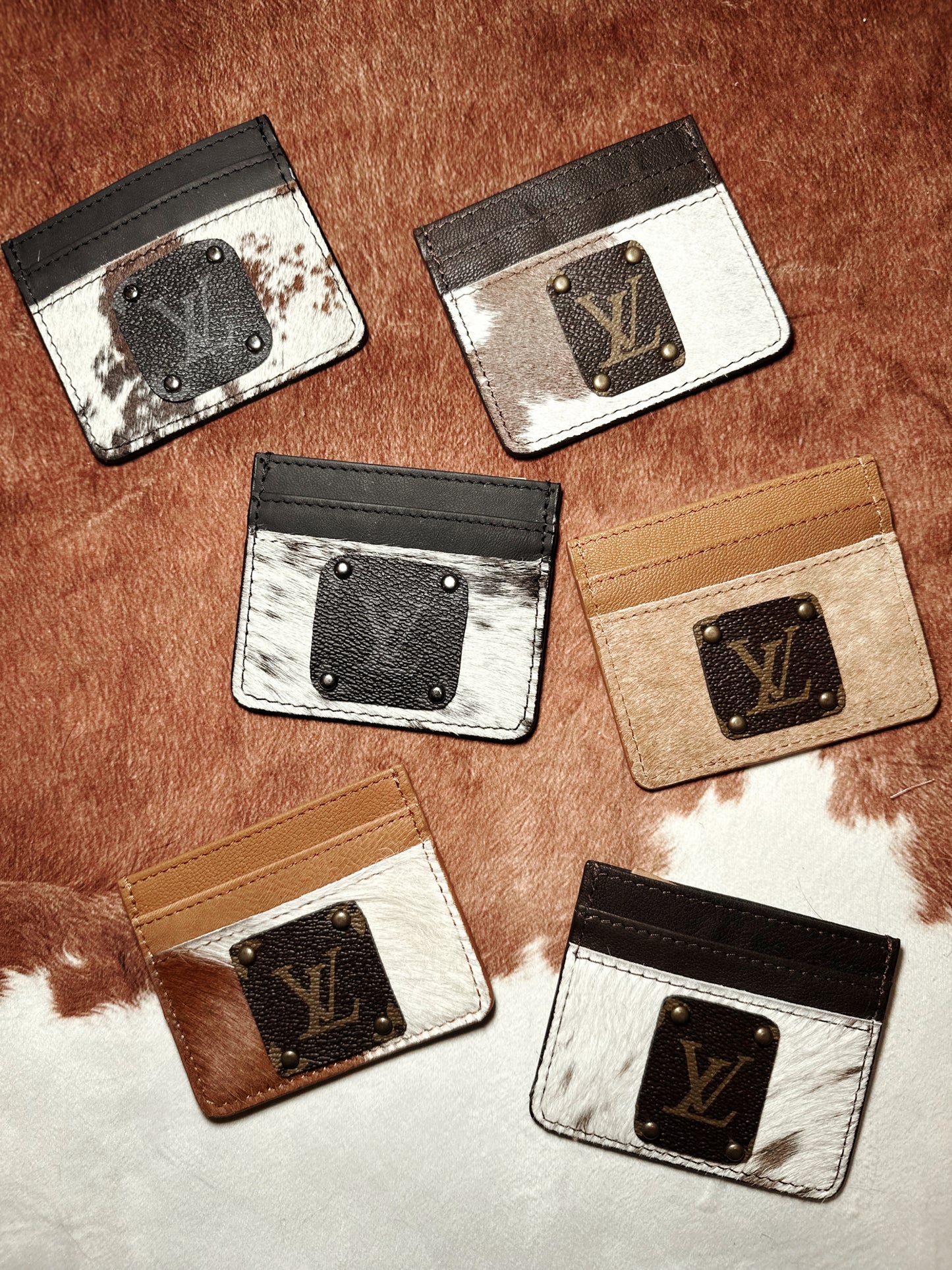 LV Cowhide Cardholder